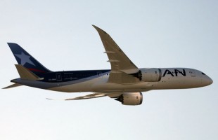 Los Dreamliners de LAN vuelven a volar