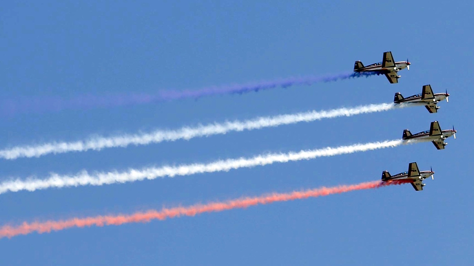 Halcones-27072159608_b596e8b9d1_o.jpg