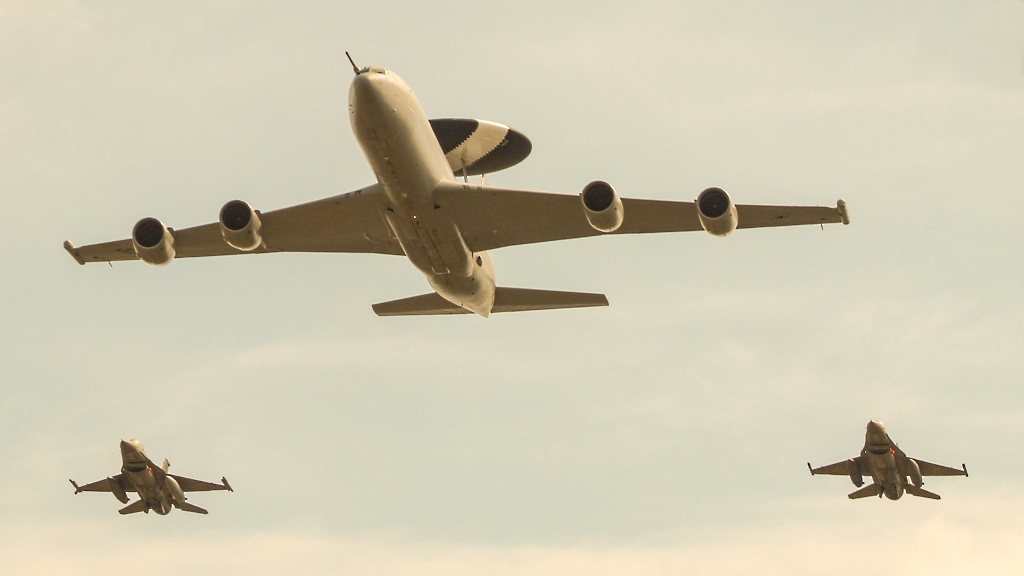 Debut AWACS